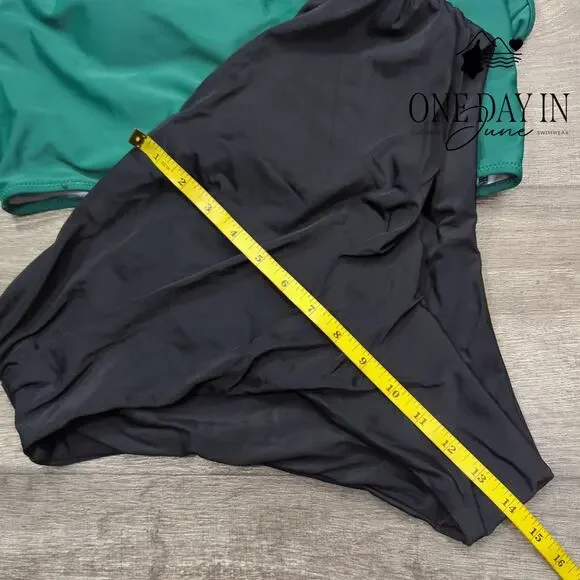 Zaful Plus Size Tummy Control Sport Top Lace Up Back Bikini Swimsuit Size 2XL - Picture 3 of 4